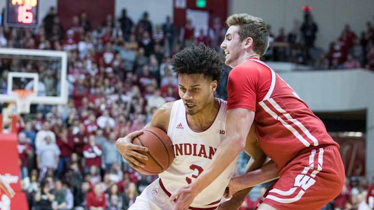 Virginia Tech Basketball in Contact with Indiana Graduate Transfer Justin Smith